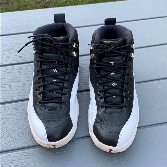 Air Jordan 12 Retro Playoff - Picture 2 of 16